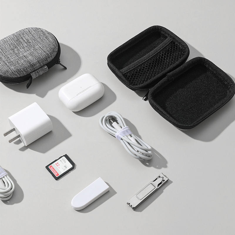 Organizzatore di cavi da viagg - Tech Accessories Travel Bag recensione e prezzo