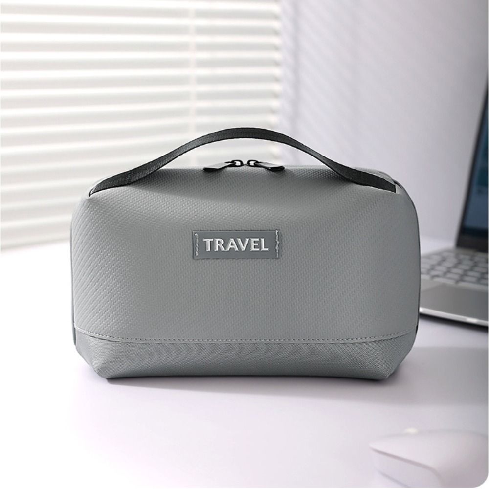 Borsa portaoggetti impermeabil - Tech Accessories Travel Bag recensione e prezzo